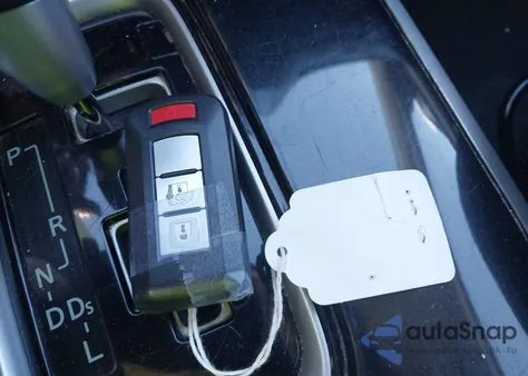 2018 Mitsubishi Outlander Se from USA, damaged, VIN JA4AZ3A39JJ003473